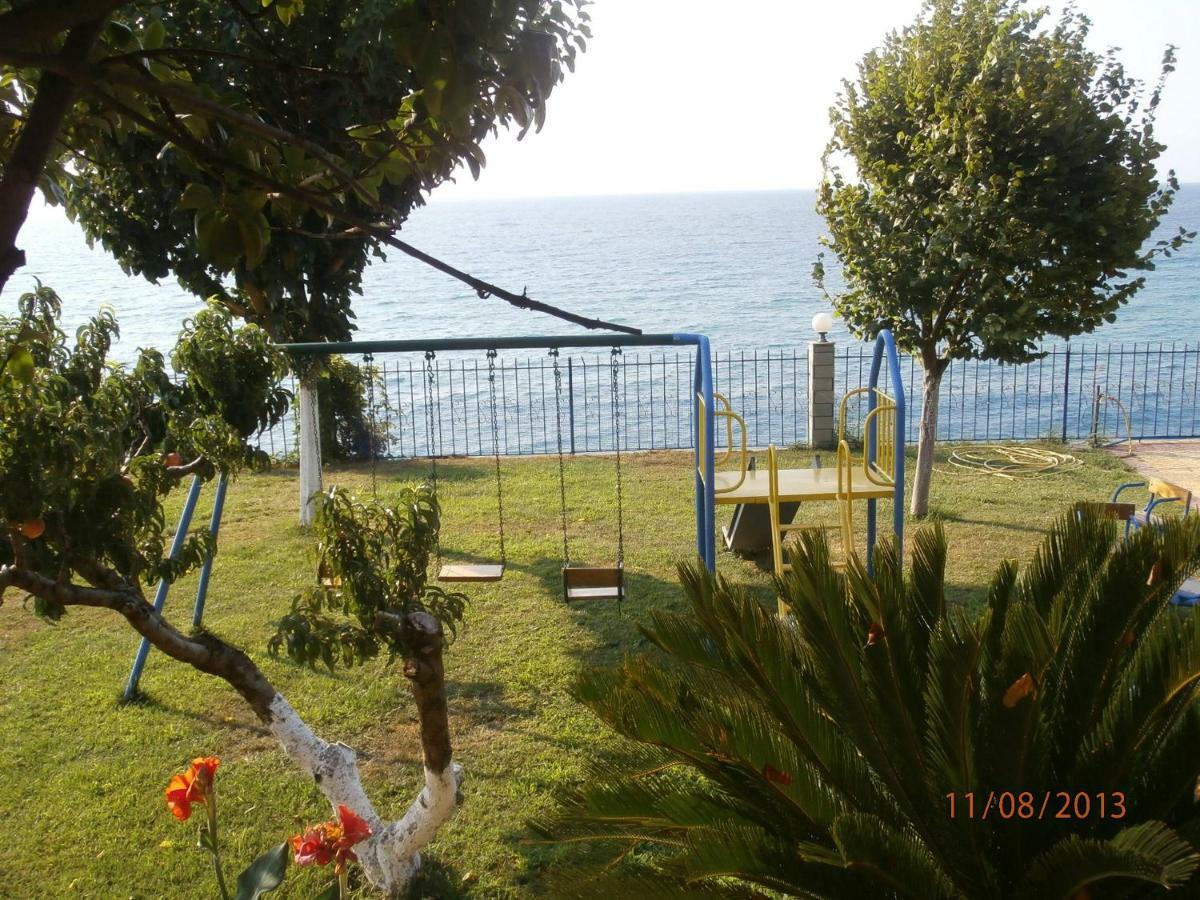Secret Paradise Villas Loutra Elevtheron Esterno foto